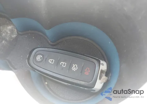 2013 Ford Escape Titanium z USA, uszkodzony, nr VIN 1FMCU9J90DUB90153